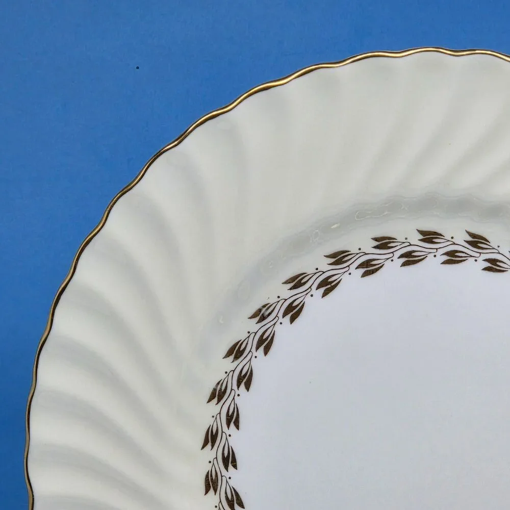 Minton Cheviot Gold Laurel Wreath 10 1/2